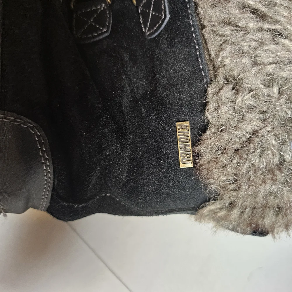 Khombu Black and Brown Winter Boots with Faux Fur - Picture 5 of 8